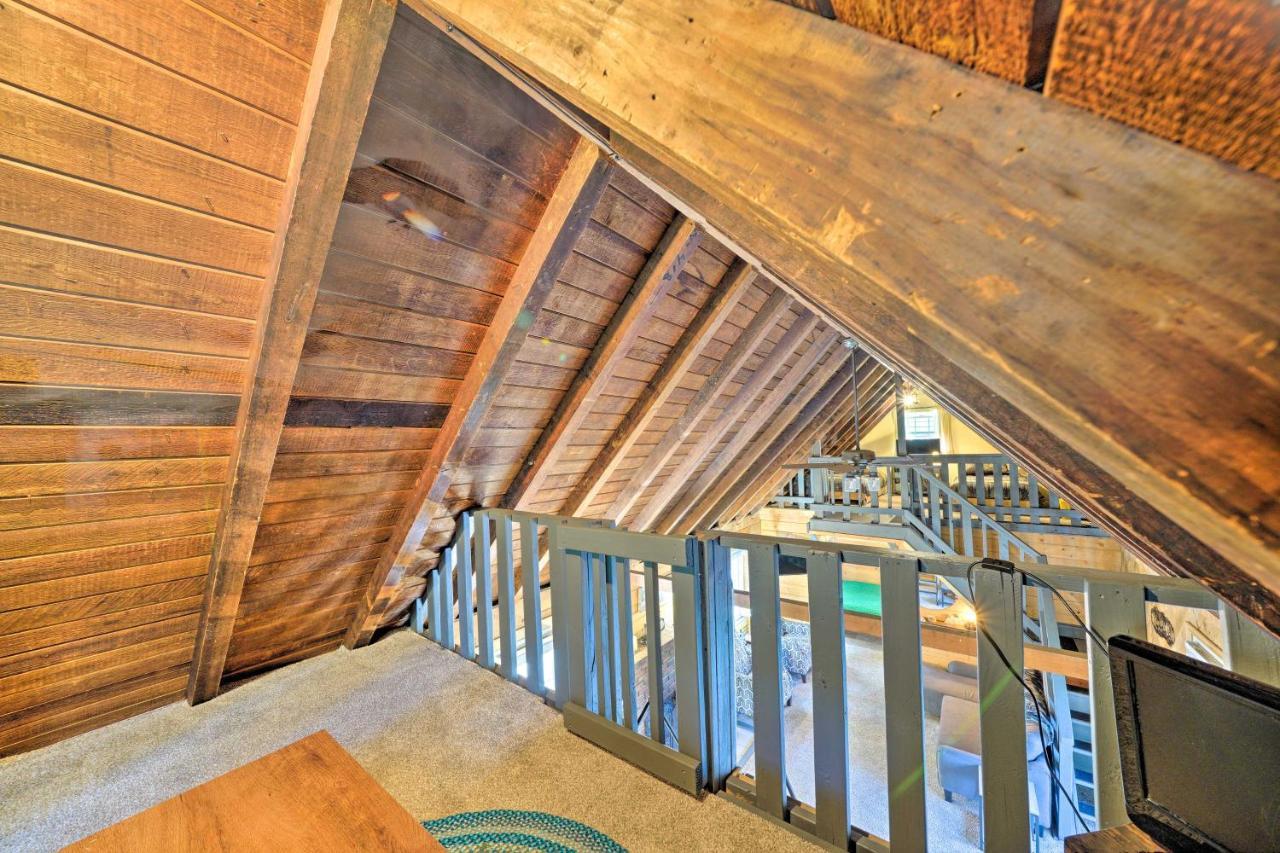 הוילה Crestline Cabin About 1 Mi To Lake, Town, Trails! מראה חיצוני תמונה